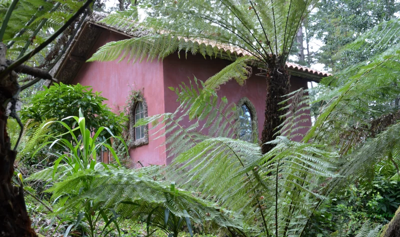 Sintra: Gardener's house in Pena Park