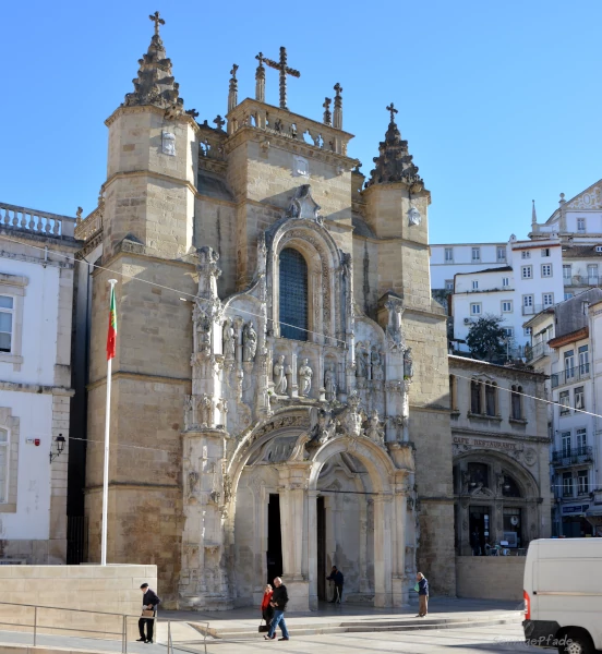 Monastery Church Santa Cruz with Café in Coimbra