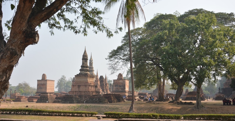 Ancient Thailand: Sukhothai Kings place Wat Mahathat