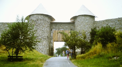 Bratislava, Slovakia 1989: Devin Castle – gate