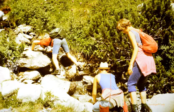 Pirin Mountains: Ascent to the Vichren summit - east german youth group in Summer 1989
