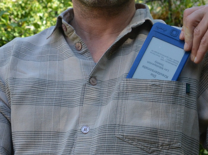 eReader in the shirts pocket - best book format for traveling