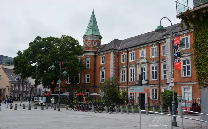 Cork Ireland: Craford Art Gallery