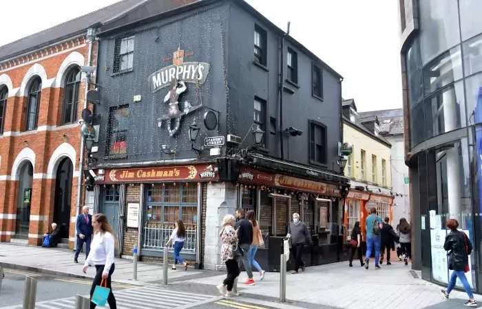 Cork City – cultural attractions and urban sights *typically Irish