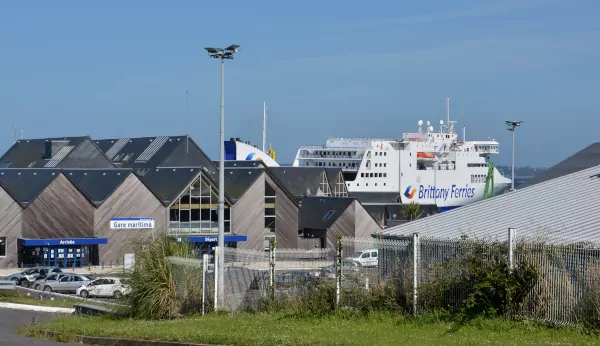 Brittany Ferries goes to Ireland from France Roscoff
